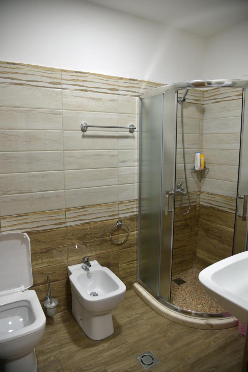 Alindro City Center Apartment 2 티라나 외부 사진